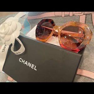 SOLD❌CHANEL Sunglasses